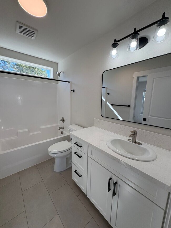 Building Photo - New Construction 3-bedroom, 2-bathroom townhouse