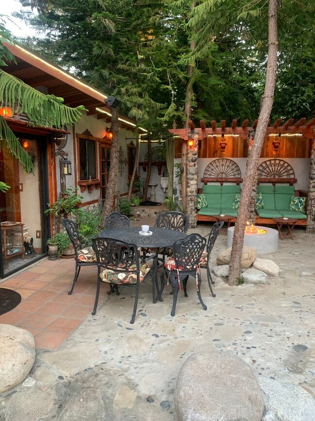 Building Photo - 6200 Ranchito Ave