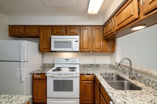 Building Photo - 5407A Chimney Rock Rd