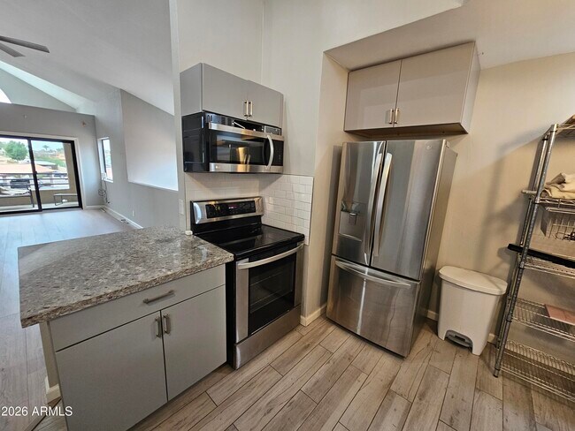 Building Photo - 10301 N 70th St