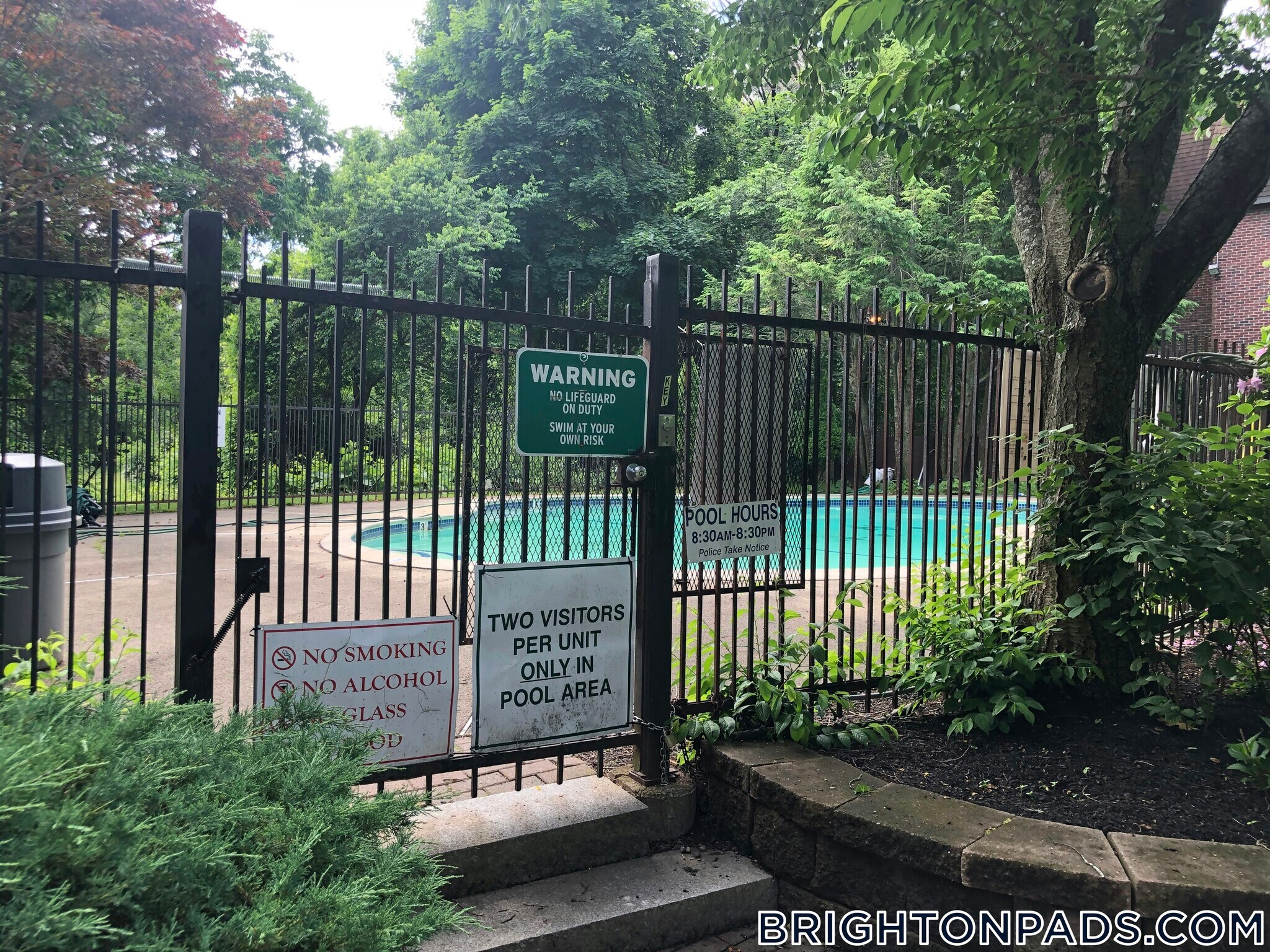 Building Photo - 140 Kenrick St