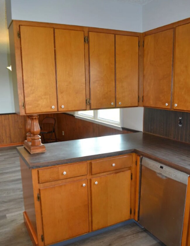 Building Photo - Don't miss out on this beautiful home!