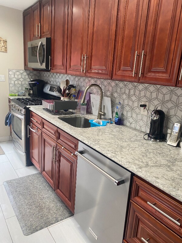 Building Photo - 81-52-81242 242nd St