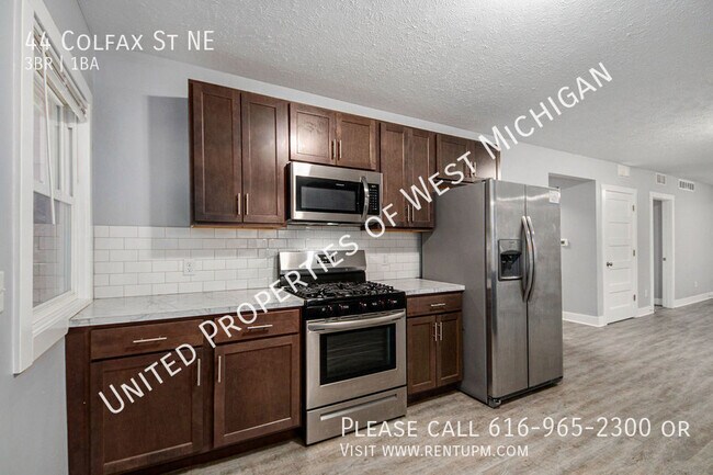 Building Photo - 44 Colfax St NE
