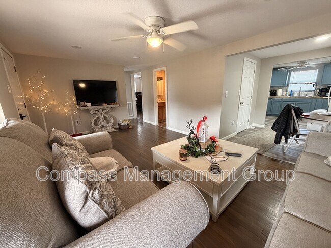 Building Photo - 4917 Andersonville Hwy