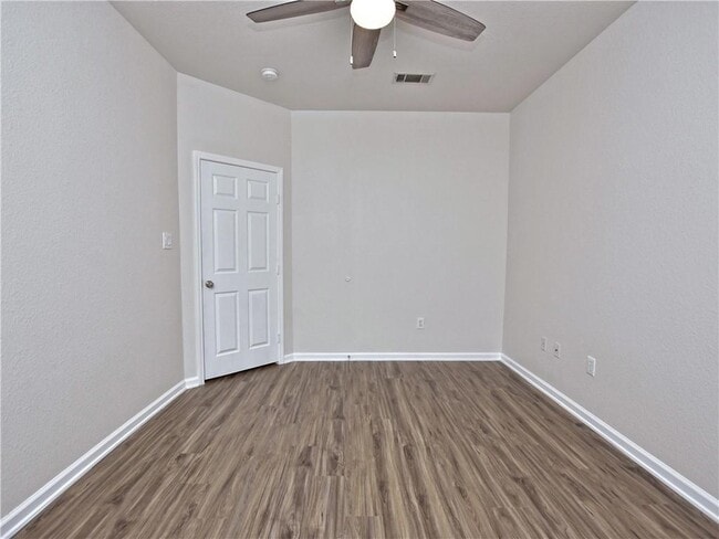 Building Photo - 21511 Pershing Ave