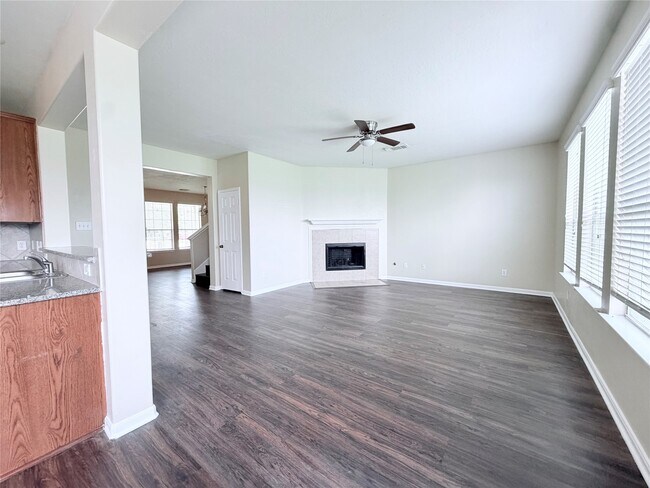 Building Photo - 7403 Bering Landing Dr