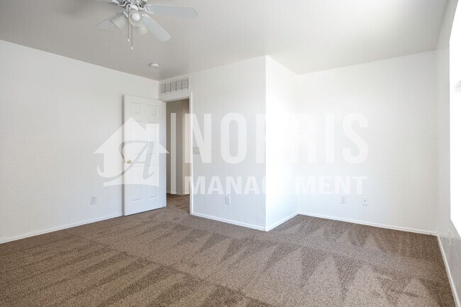Building Photo - Spacious Home in Magic Ranch in Florence