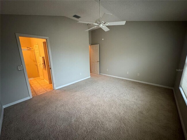 Building Photo - 8850 SE 167th Mayfield Pl
