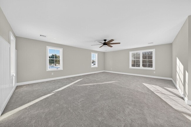 Building Photo - 3 Earle St