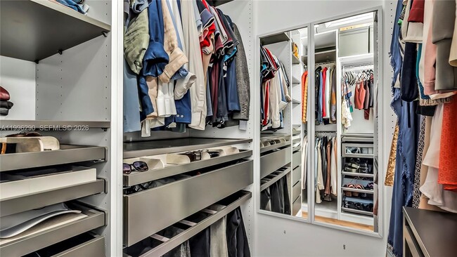 Building Photo - 651 Shiloh Terrace