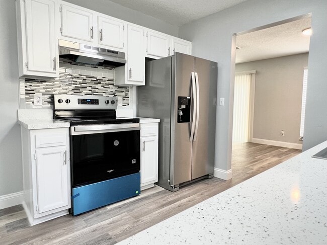 Building Photo - 11446 Skimmer Ct