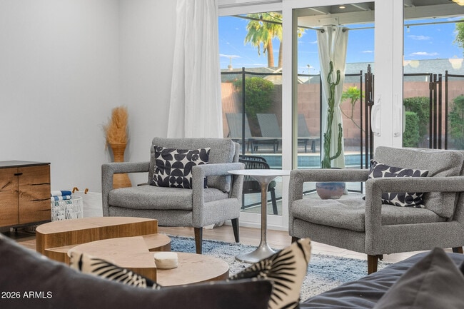 Building Photo - 7243 E Virginia Ave