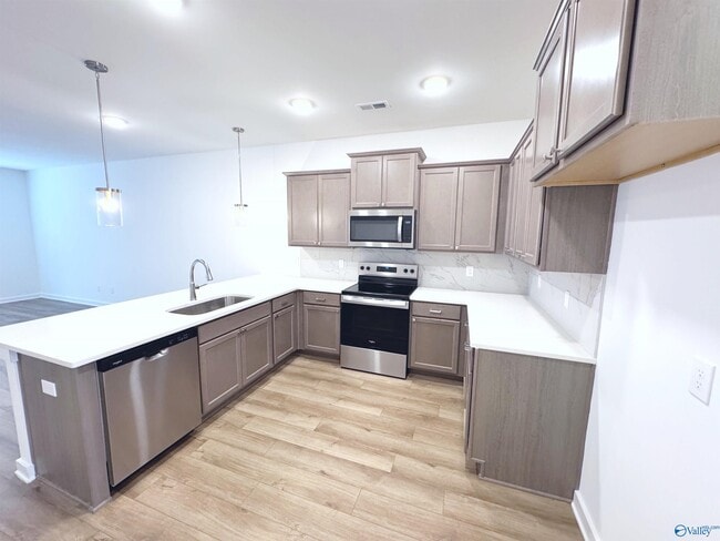 Building Photo - 27573 Brisk Dr