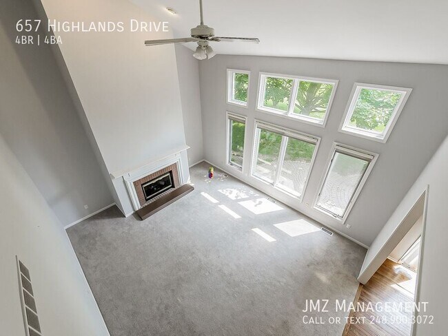 Building Photo - 657 Highlands Dr