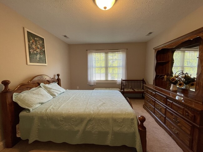 Building Photo - 509 Capstone Dr