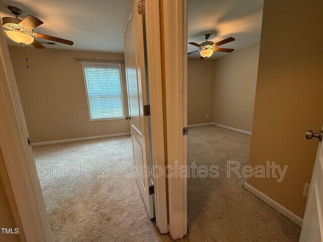 Building Photo - 545 Old Mill Village Dr