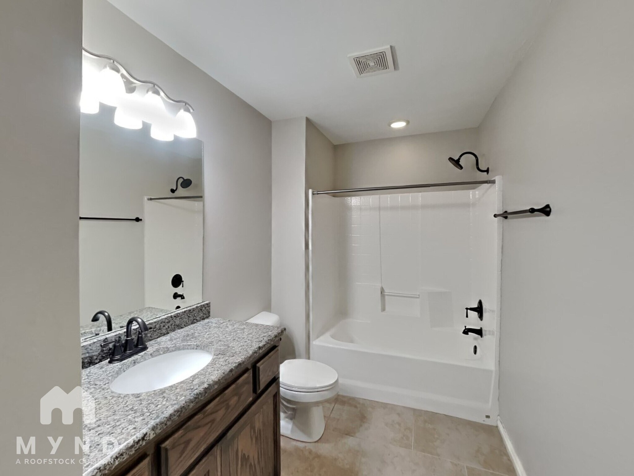 Building Photo - 3204 Valley Hollow