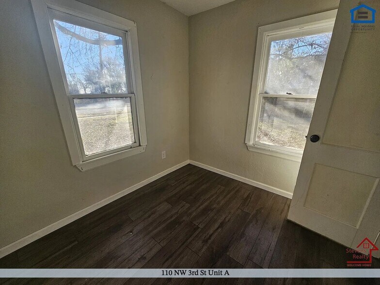 Building Photo - 110 NW 3rd St