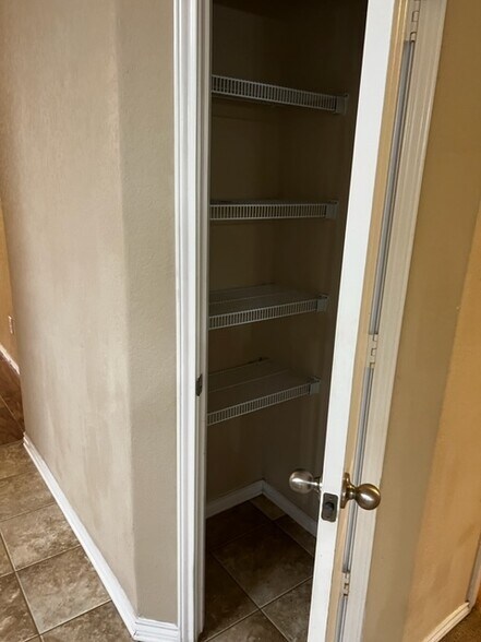 Building Photo - 5702 Sendero Spgs