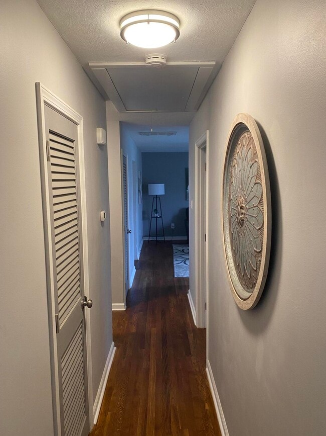 Building Photo - 3561 Galahad Dr