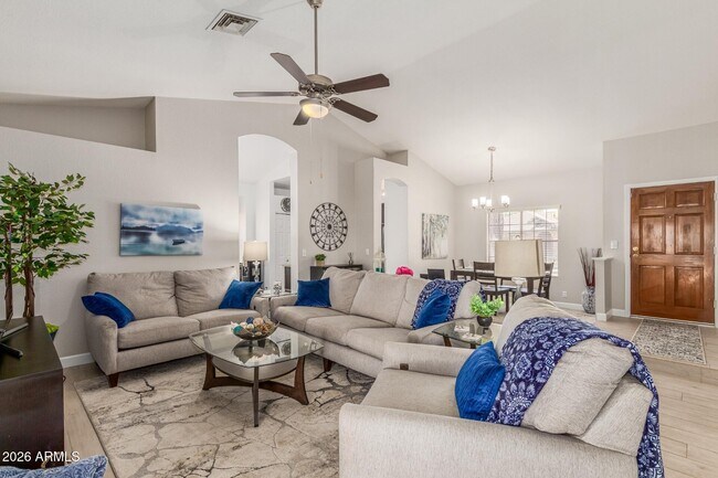 Building Photo - 868 E Page St