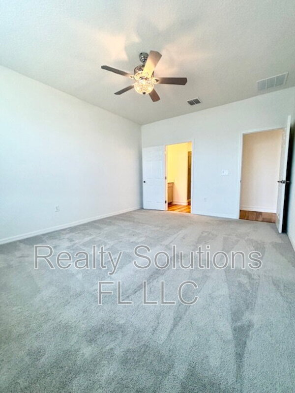 Building Photo - 1616 Blue Lagoon Cir