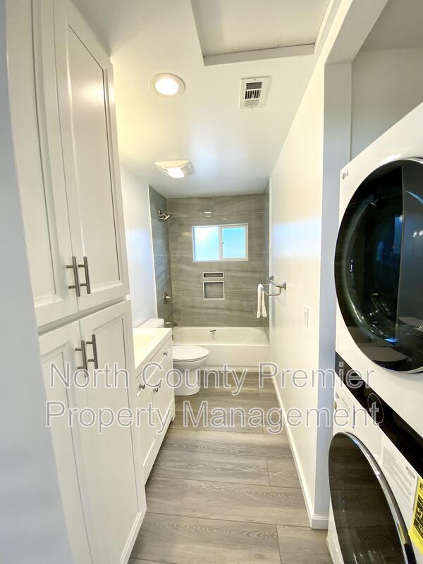 Building Photo - 2708 Galicia Way