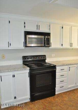 Building Photo - 31 Pebble Hill Dr