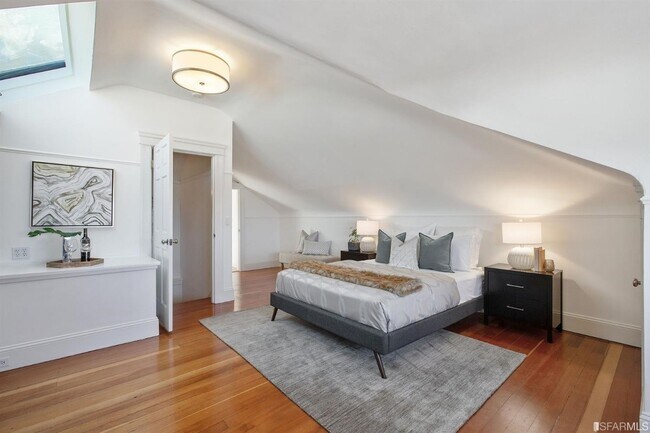Building Photo - 144 Laidley St