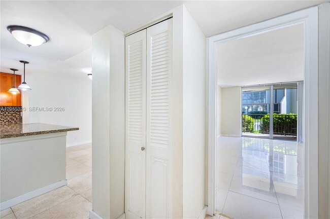 Building Photo - 601 Three Islands Boulevard