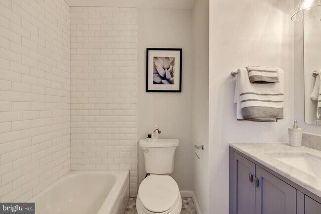 Building Photo - 4940 Bradley Blvd