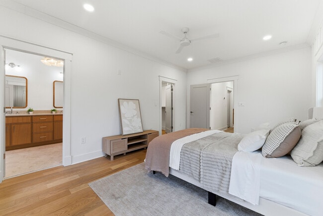 Building Photo - 205 Whitefoord Ave NE