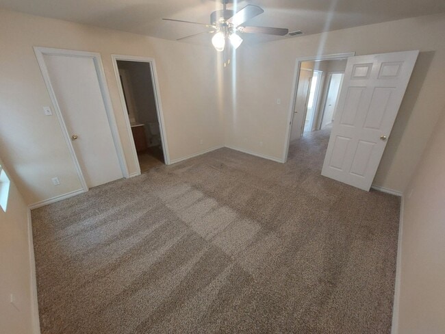 Building Photo - The Gardens at The Summit~Three Bedroom To...