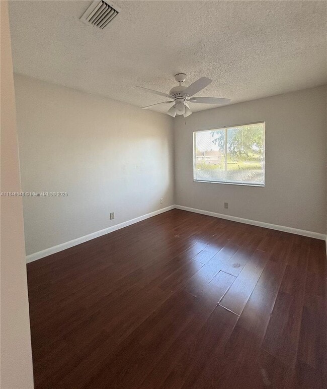 Building Photo - 1399 Sussex Dr