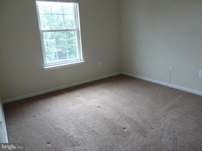 Building Photo - 231 Braxton Way