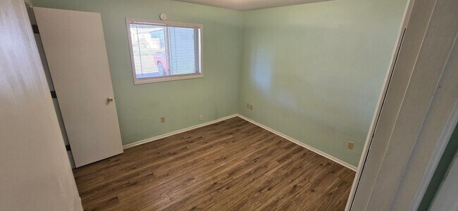 Building Photo - 3224 Summers Ln