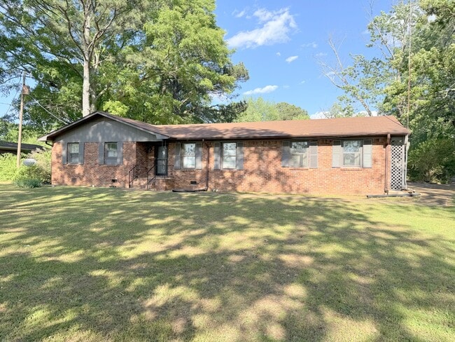 Building Photo - 6079 Wall Triana Hwy