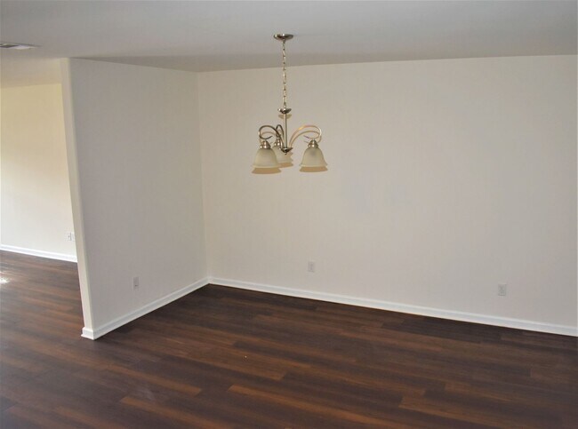 Building Photo - 75 BC