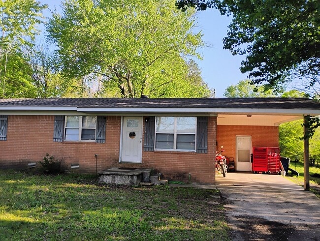 Building Photo - LEASED- 3/1 Home for lease @205 Trailwood,...