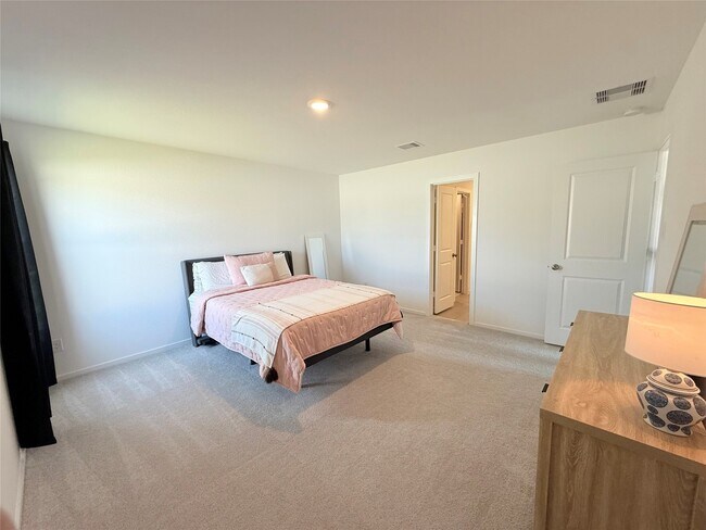 Building Photo - 21307 Bianchi Ct