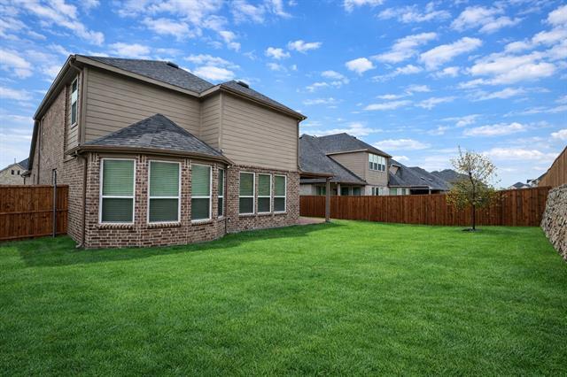 Building Photo - 1604 Sawyer Dr