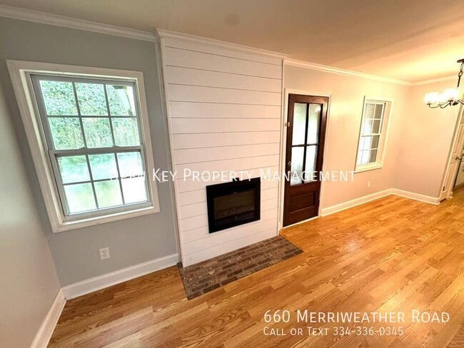 Building Photo - 660 Merriweather Rd