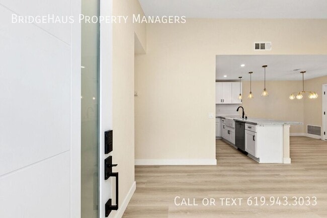 Building Photo - 4776 Yuma Ave