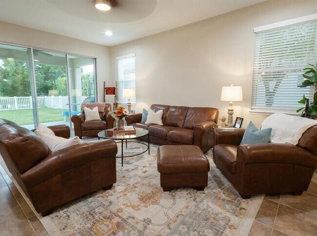 Building Photo - 6367 Golden Eye Glen