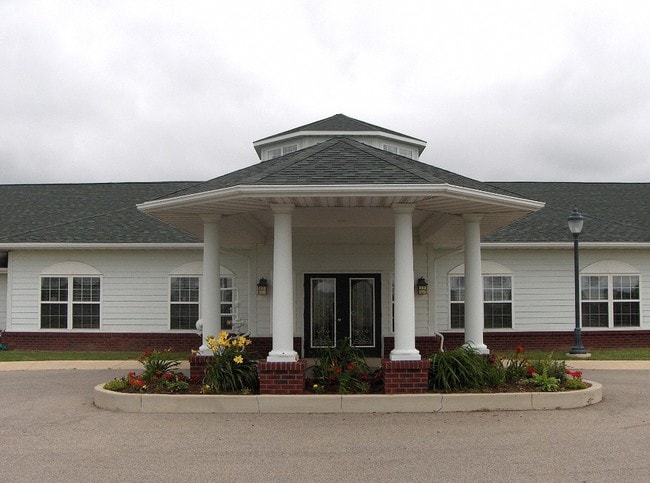 Building Photo - Eagle Springs Retirement Living