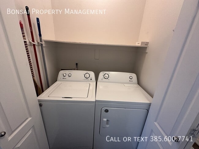 Building Photo - 3854 Garonne Ave