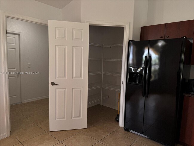 Building Photo - 13755 SW 48th Ct