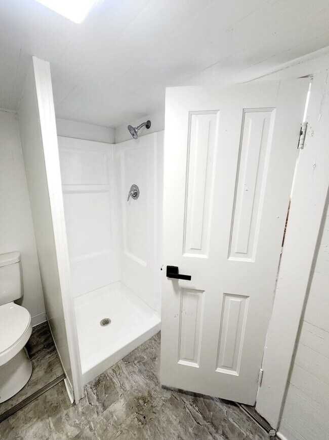 Building Photo - 931 W Wayne St