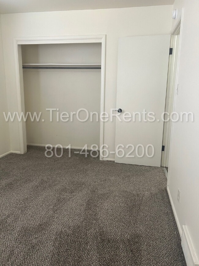 Building Photo - NO DEPOSIT option available for qualified ...